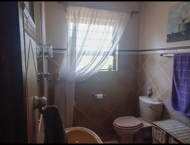 3 BEDROOM HOUSE FOR SALE IN KOSMOS RIDGE